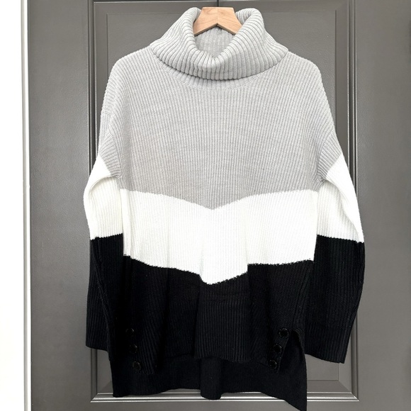 Karl Lagerfield Paris Color Blocked Cowl Neck Sweater Monochrome Size Medium - Picture 2 of 7
